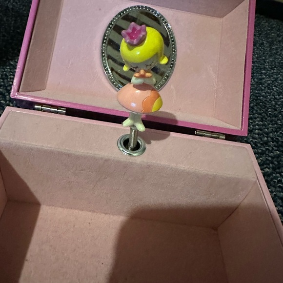 Vintage Princess Castle Jewelry Box for Kids - Picture 3 of 4